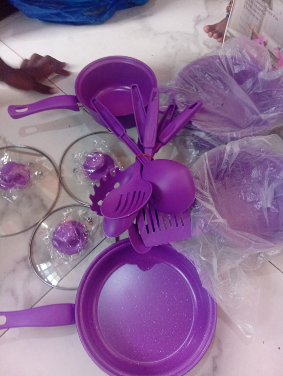 Set de cuisine antiadhésif – Casseroles, poêle & ustensiles (kit complet) – Image 5