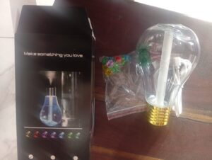 Humidificateur & diffuseur d'arôme ampoule LED 100 ml – Veilleuse 7 couleurs USB